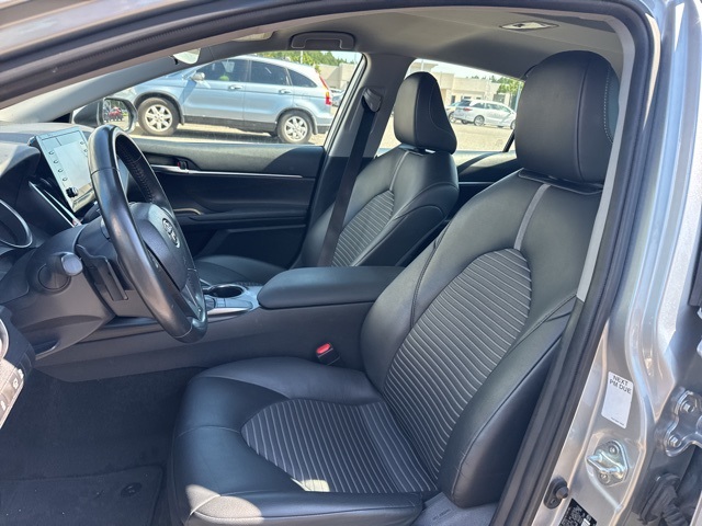 2024 Toyota Camry SE photo 13
