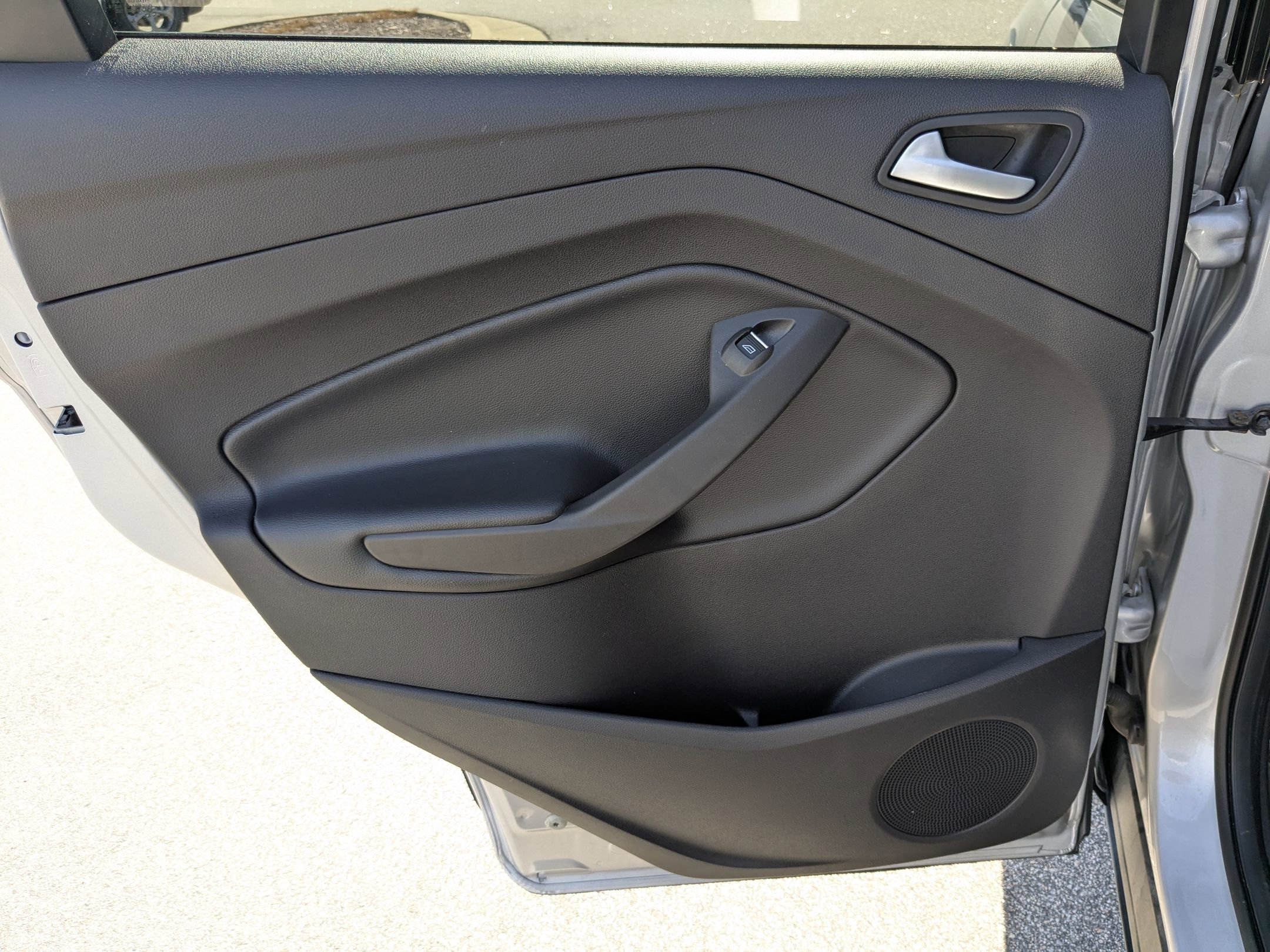 2019 Ford Escape SEL photo 26