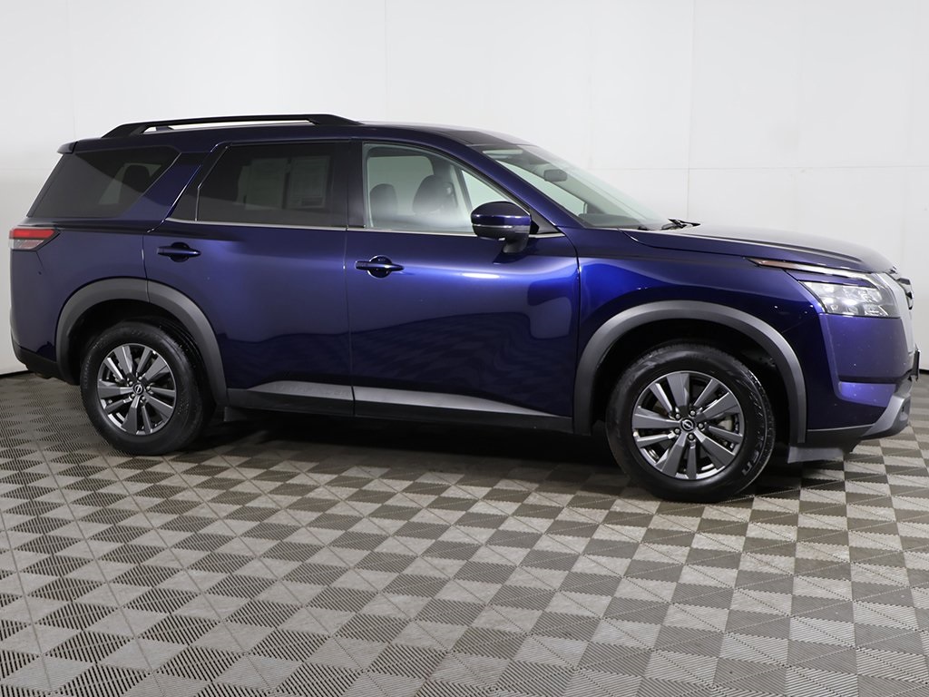 2024 Nissan Pathfinder SV photo 11