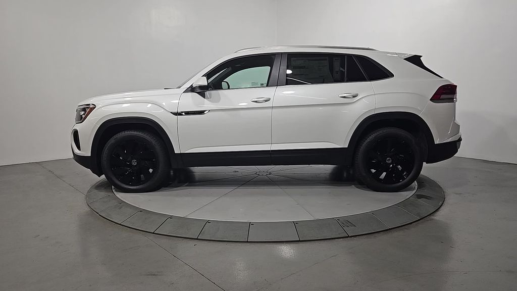 2026 Volkswagen Atlas Cross Sport SE Technology photo 2