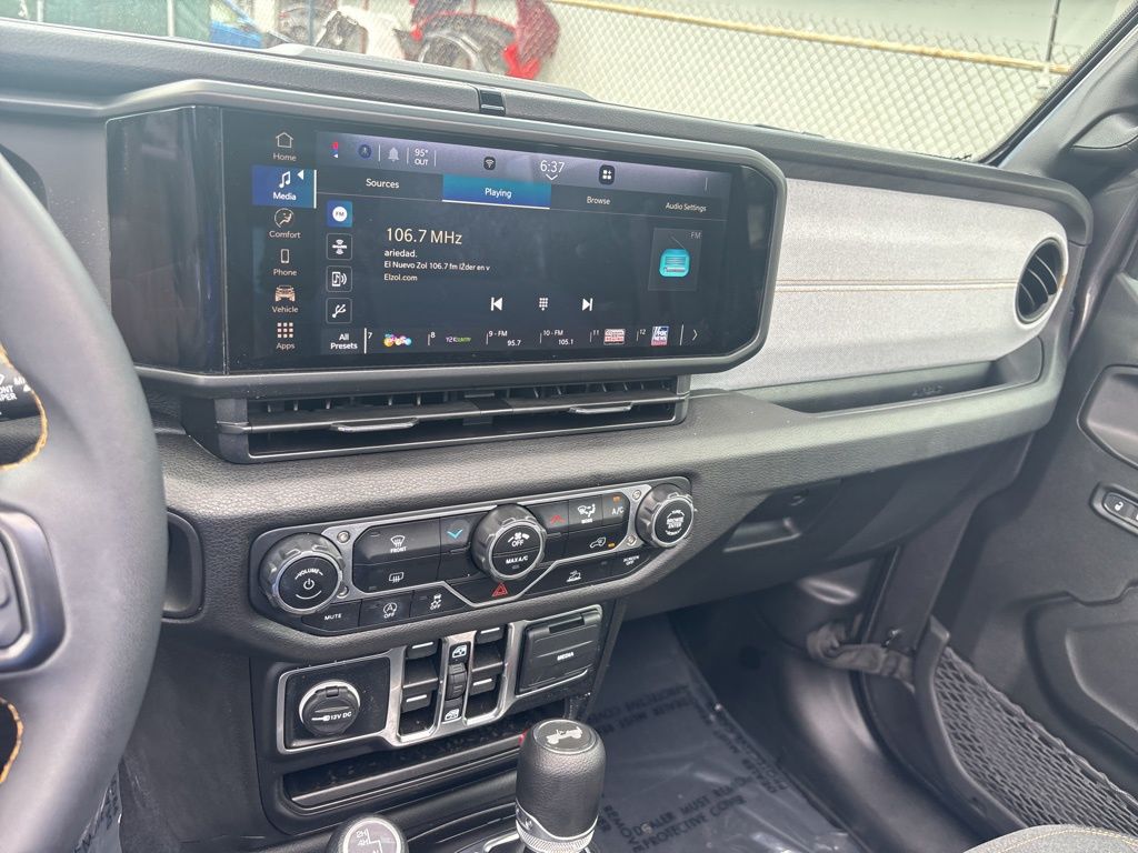 2025 Jeep Wrangler Sport S photo 37