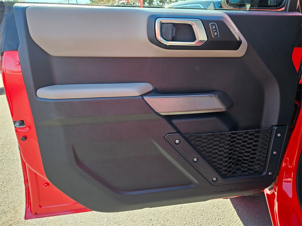 2022 Ford Bronco Wildtrak photo 10