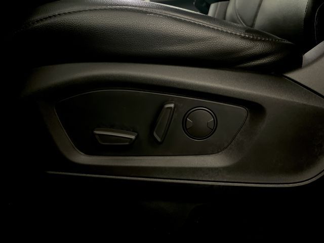 2023 Ford Explorer Limited photo 12