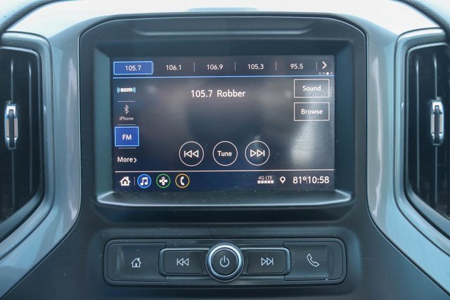 Used 2021 Silver Ice Metallic Chevrolet Custom image 21