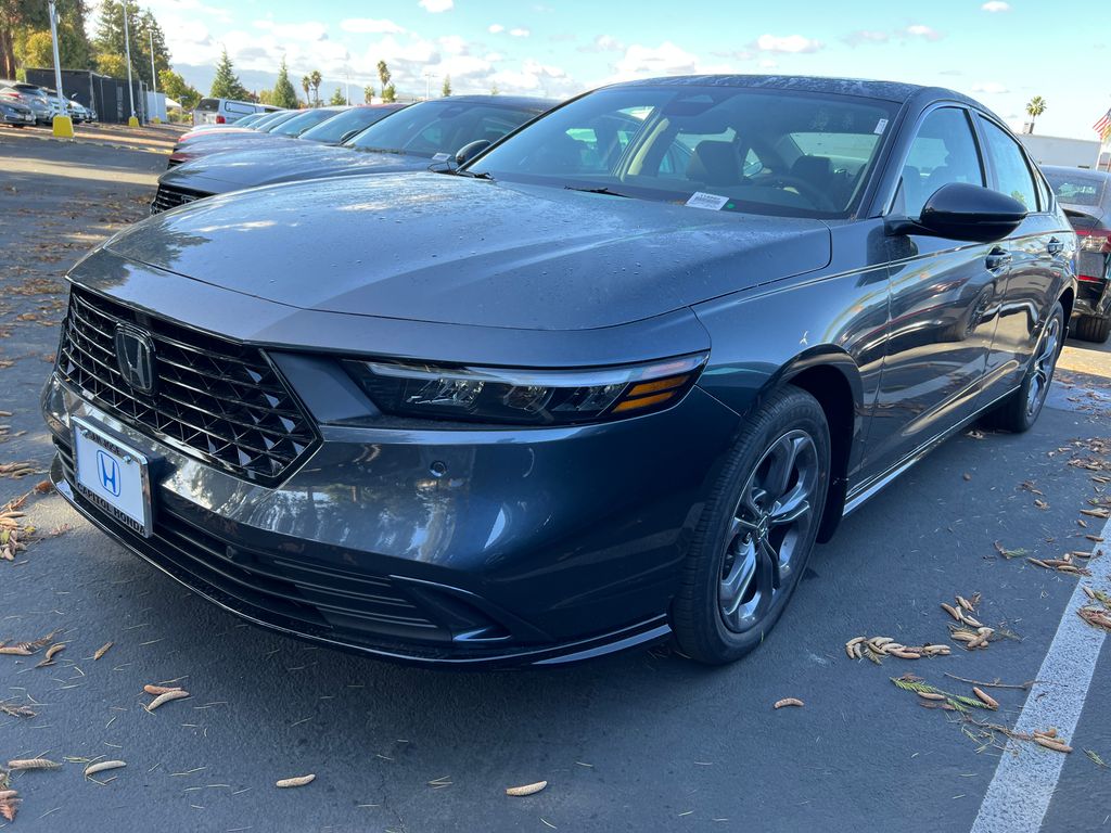 2025 Honda Accord Hybrid EX-L's photo