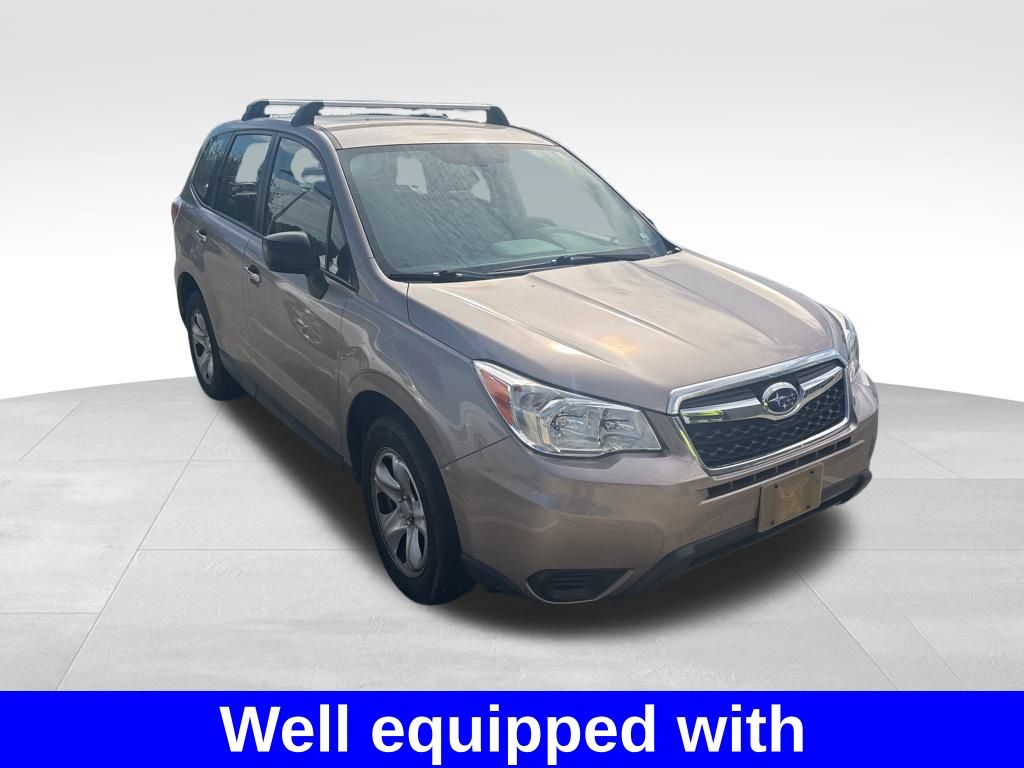 2014 Subaru Forester 2.5i photo 2
