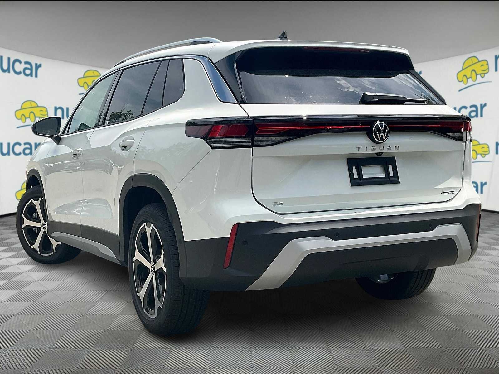 2025 Volkswagen Tiguan SE photo 4