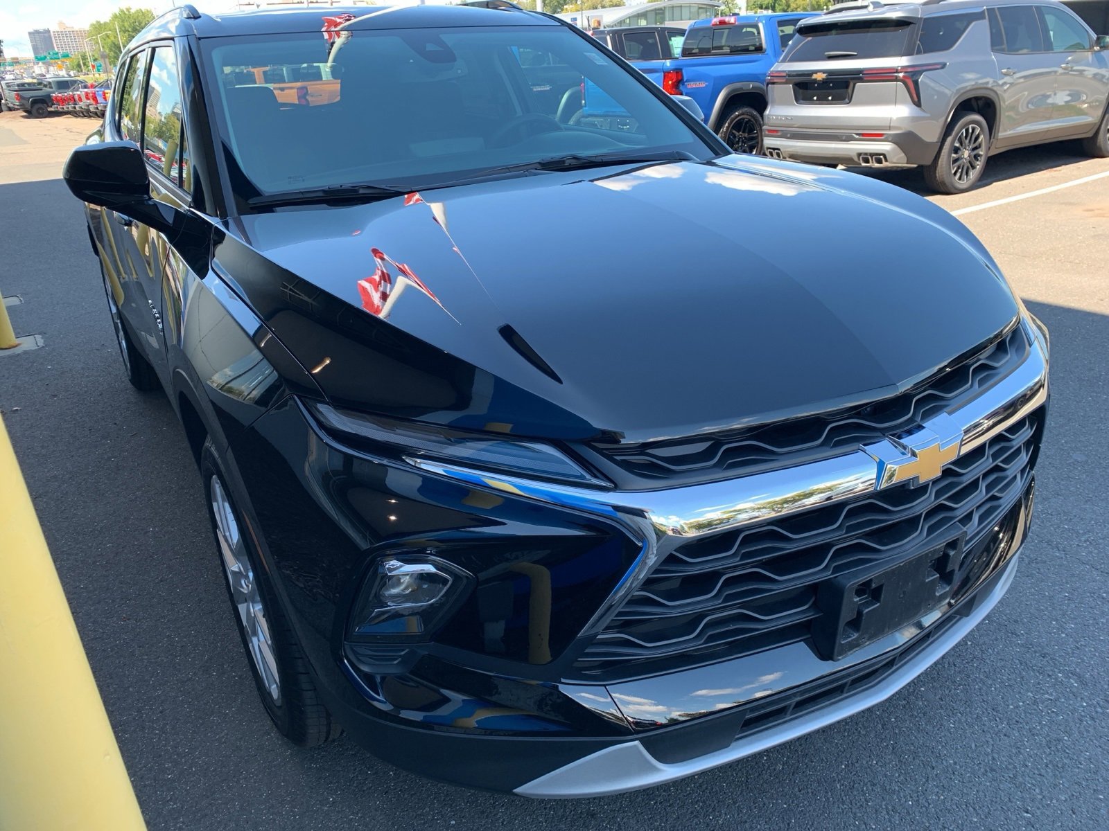 2025 Chevrolet Blazer 2LT photo 3