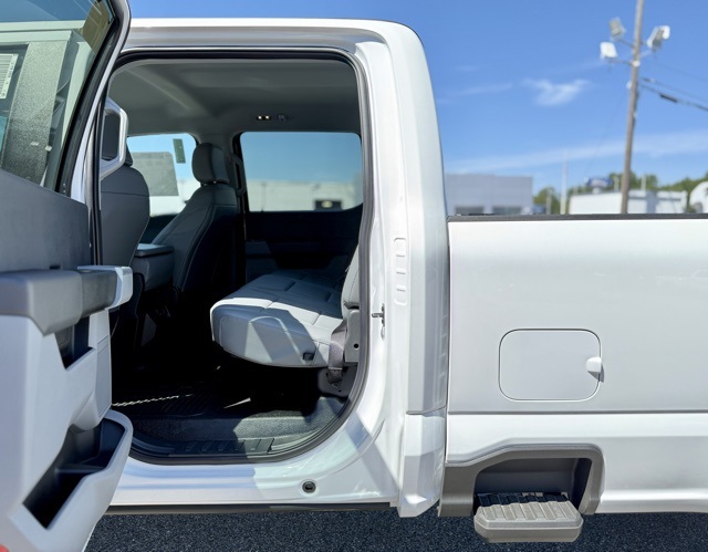 2025 Ford F-350 XL photo 29