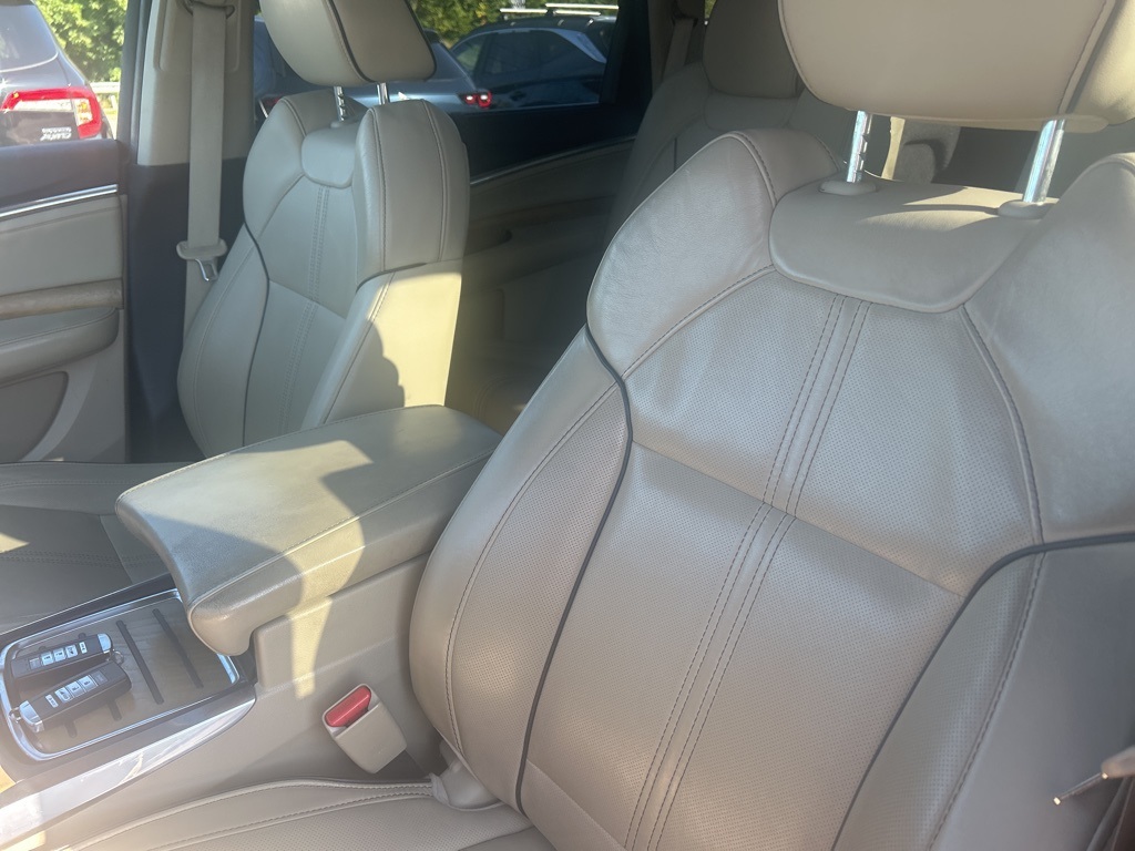 2019 Acura MDX SH-AWD Advance photo 4