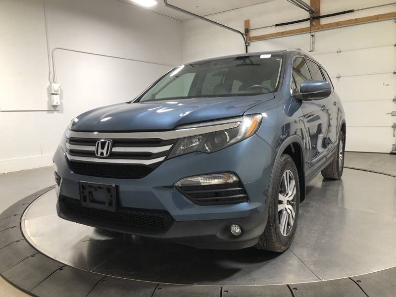 2017 Honda Pilot EX photo 2