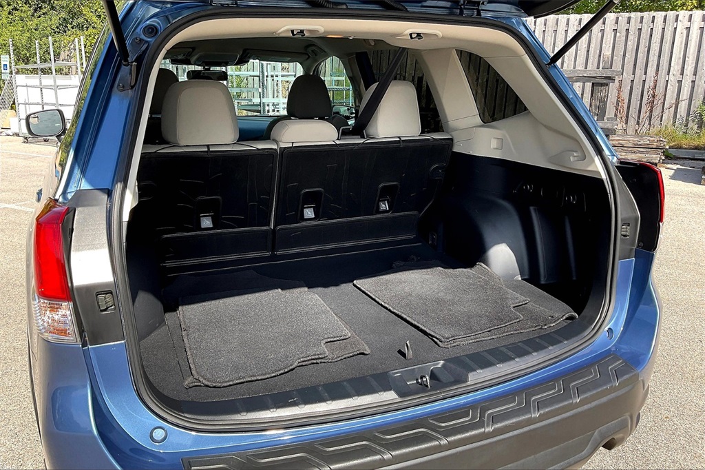 2022 Subaru Forester Base photo 26