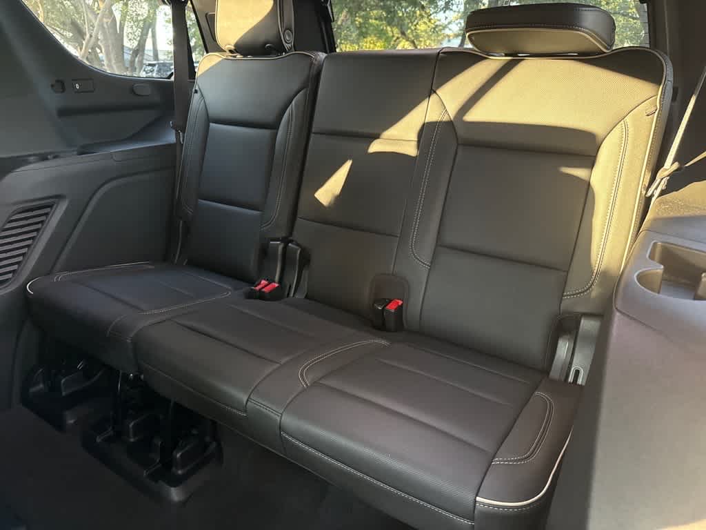 2023 Gmc Yukon SLT photo 10