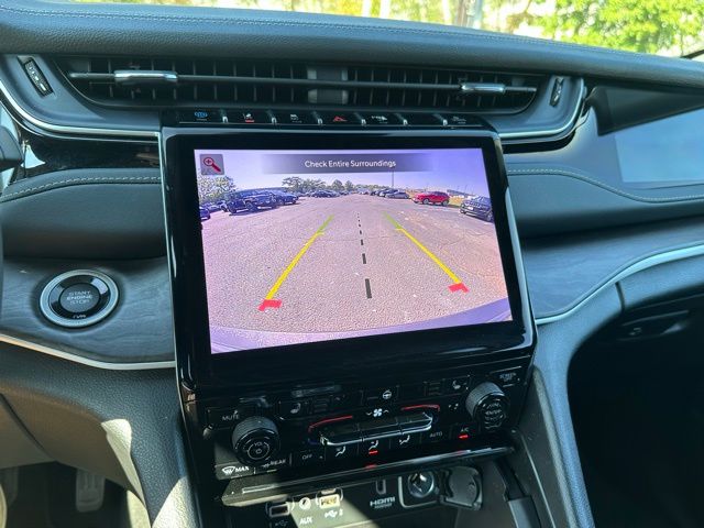 2023 Jeep Cherokee 4xe photo 29
