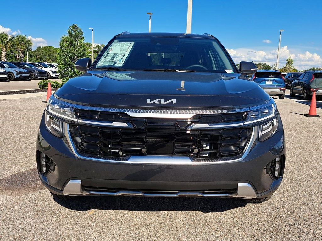 2026 Kia Seltos SX photo 9