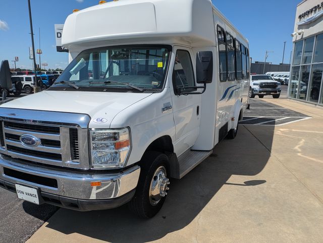 2012 Ford E-350 photo 2