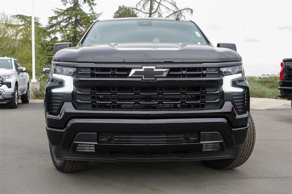 2026 Chevrolet Silverado RST photo 2