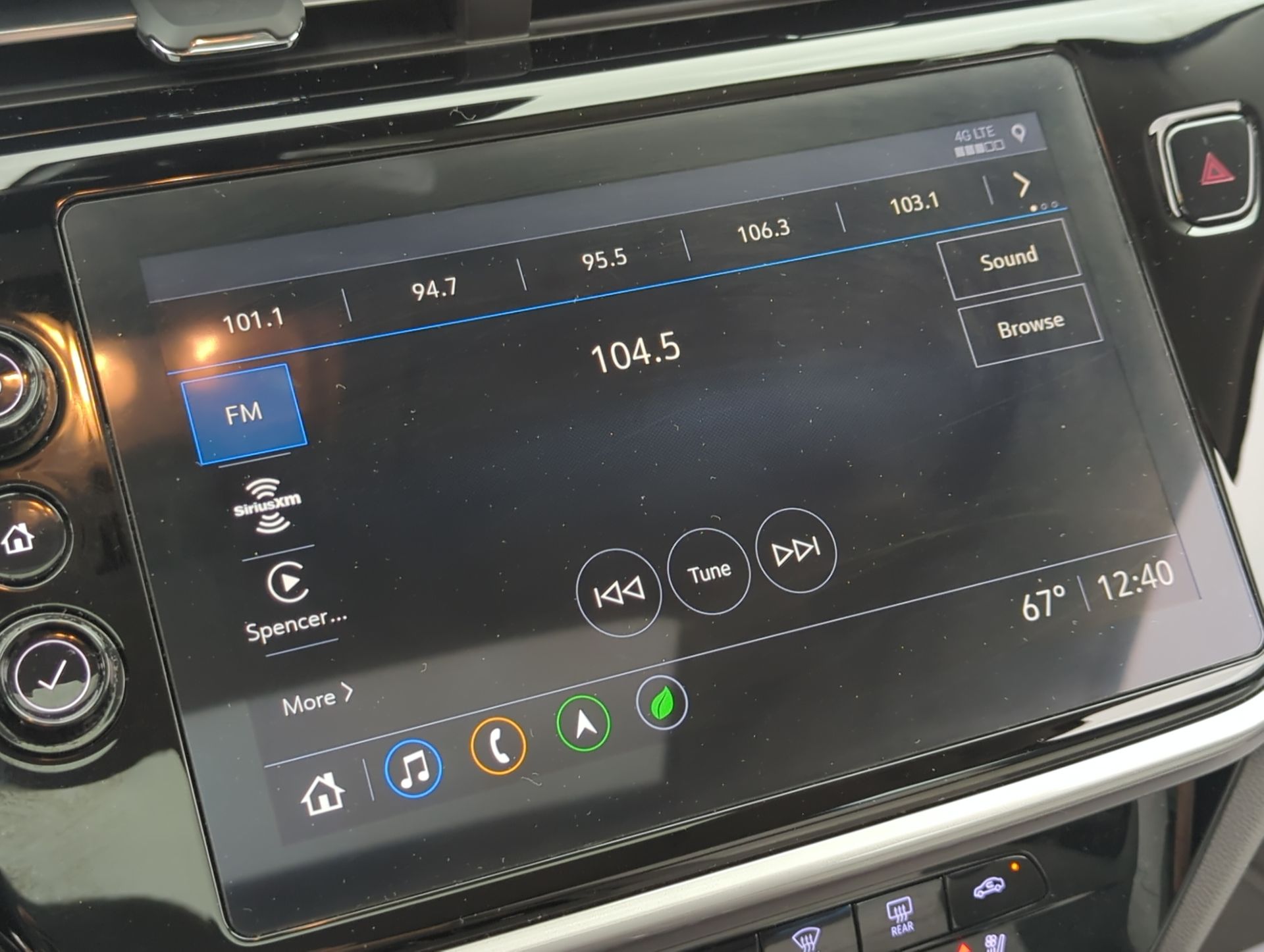 2022 Chevrolet Bolt EUV Premier photo 13