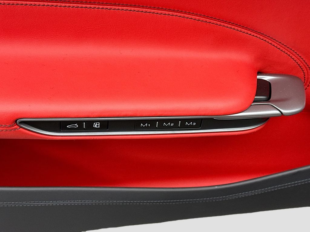 2020 Ferrari GTC4Lusso photo 19