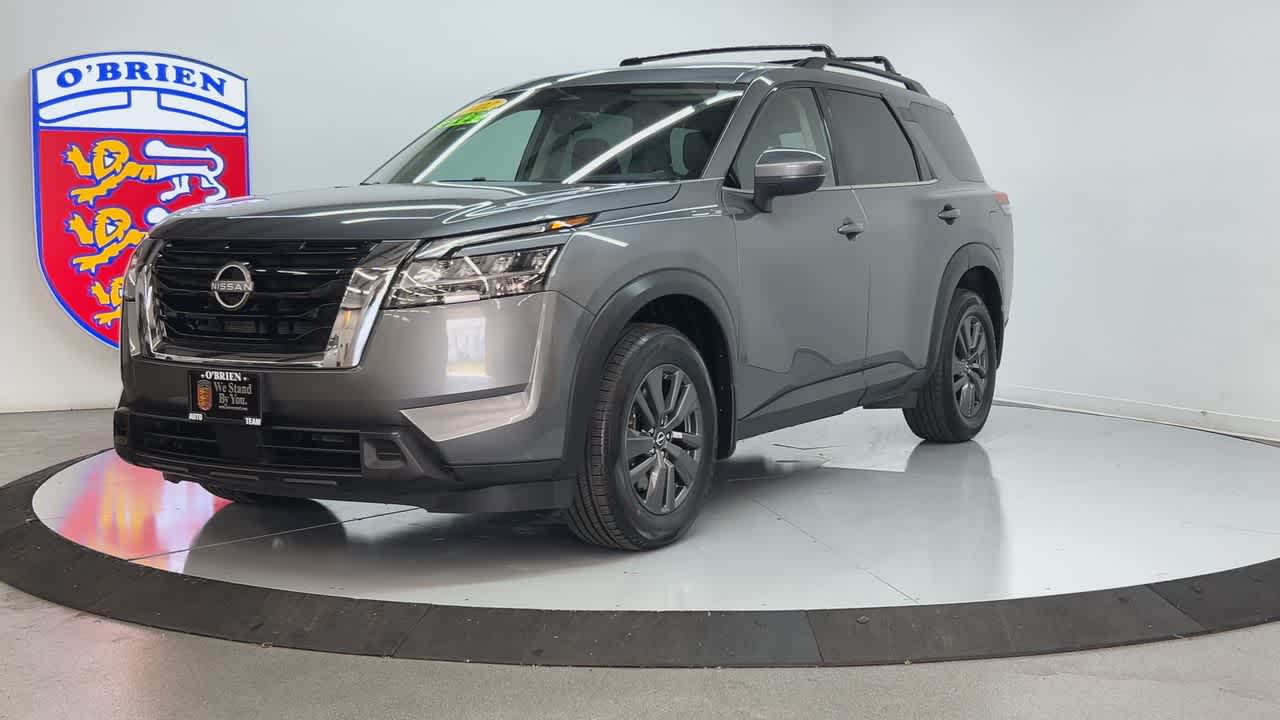 2022 Nissan Pathfinder SV photo 9