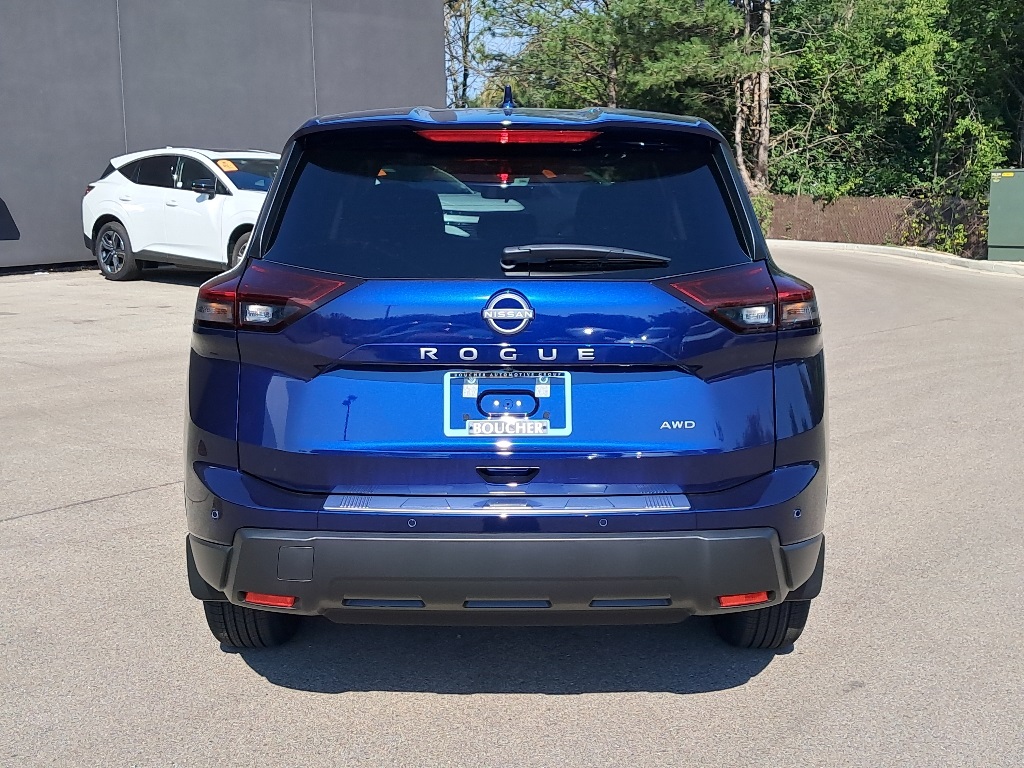 2026 Nissan Rogue SV photo 4