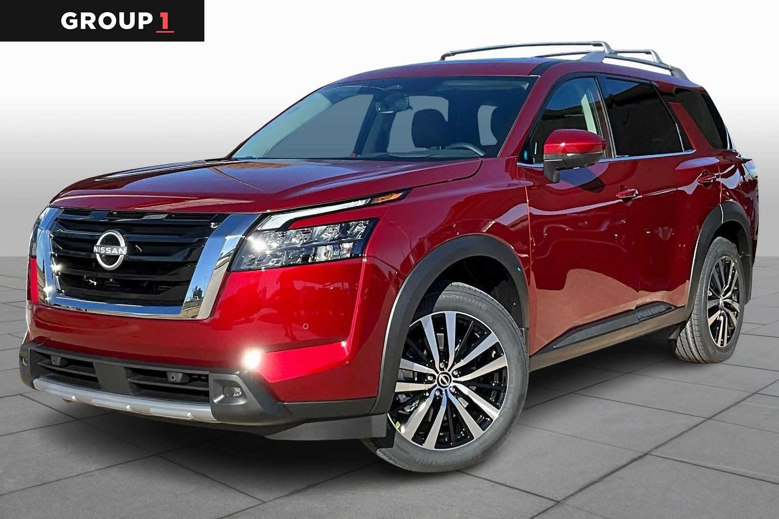 2025 Nissan Pathfinder Platinum's photo