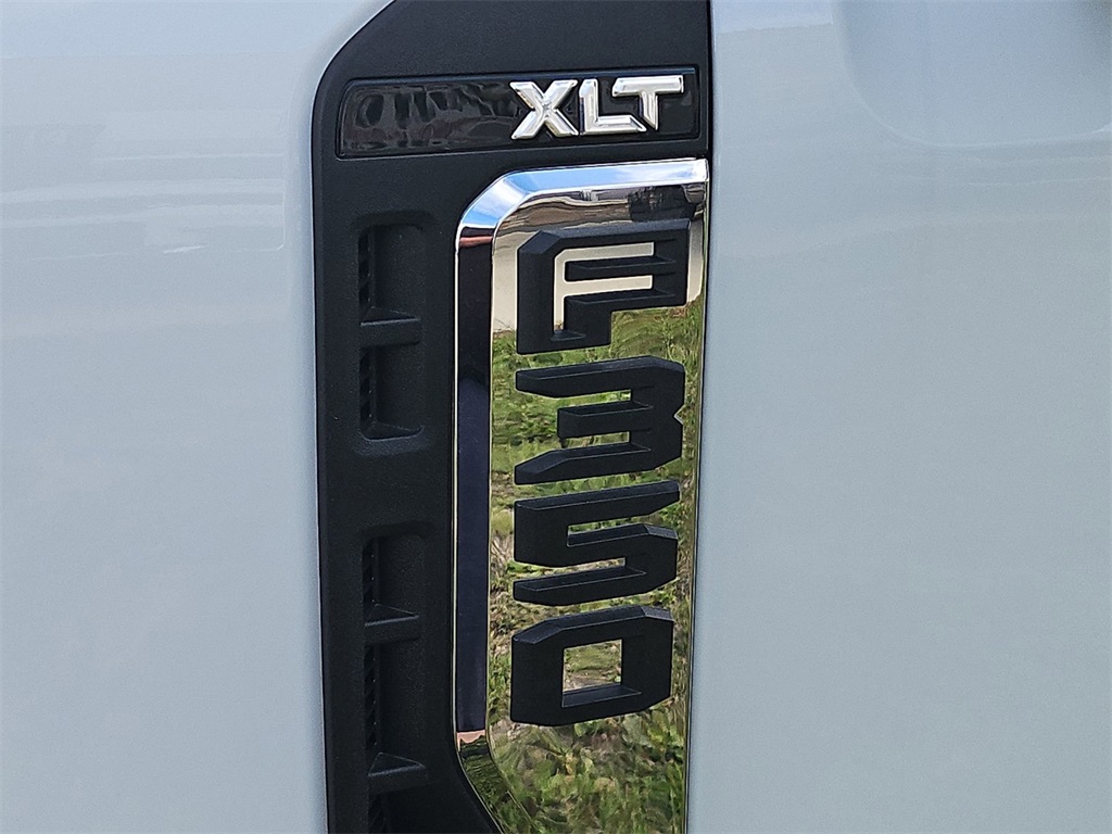 2025 Ford F-350 XLT photo 21