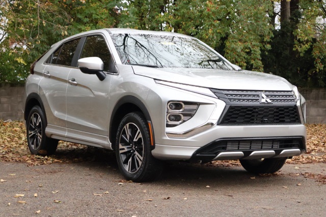 2023 Mitsubishi Eclipse Cross SEL photo 2