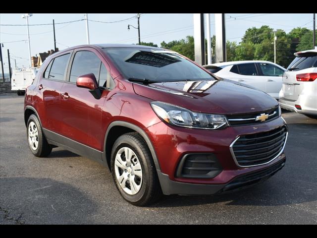 2017 Chevrolet Trax LS photo 3