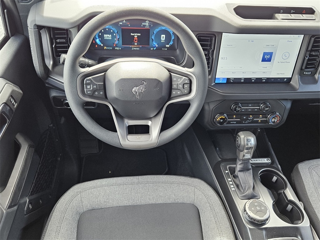 2025 Ford Bronco Base photo 7