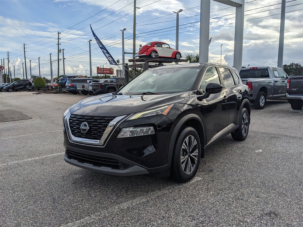 2022 Nissan Rogue SV photo 3