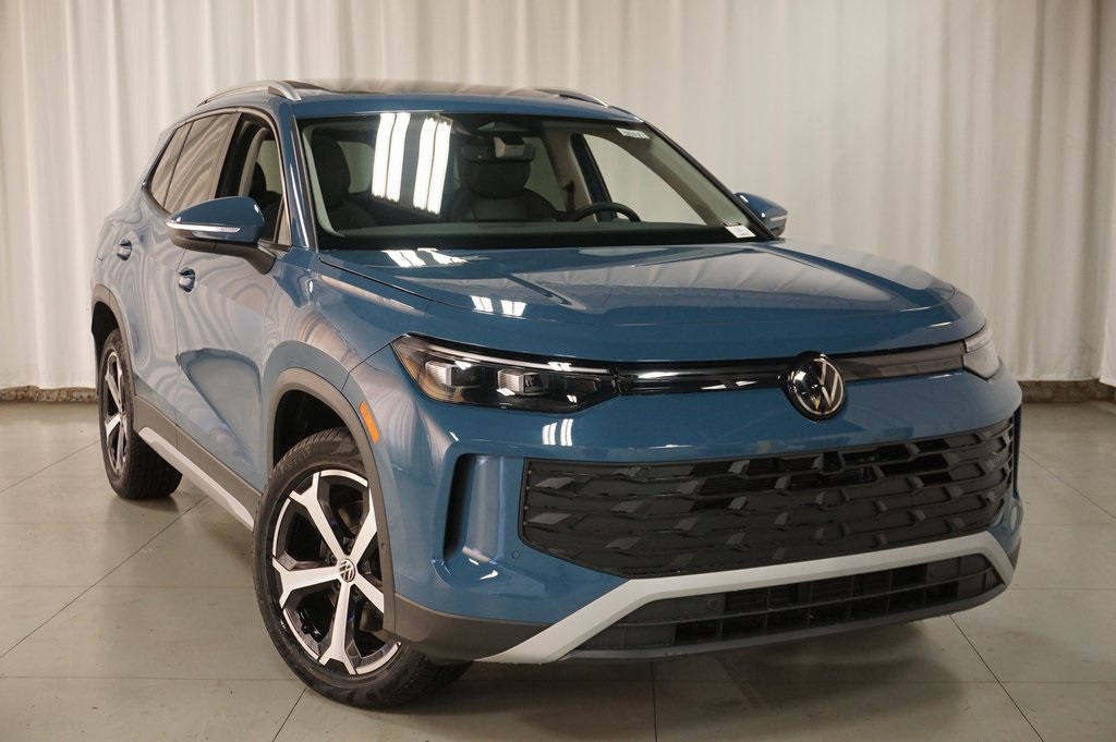 2025 Volkswagen Tiguan SE photo 4