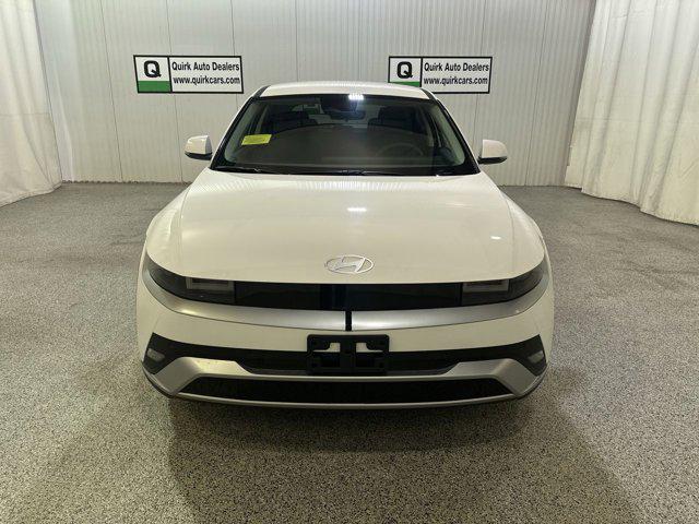 2026 Hyundai Ioniq 5 SE photo 2