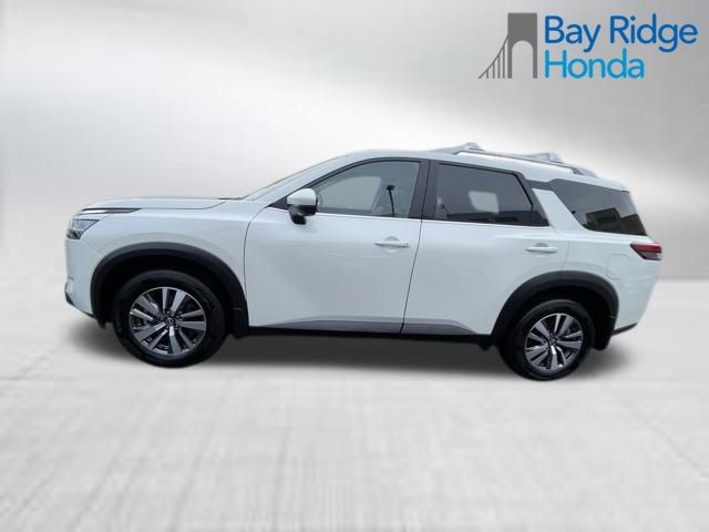 2024 Nissan Pathfinder SL photo 4