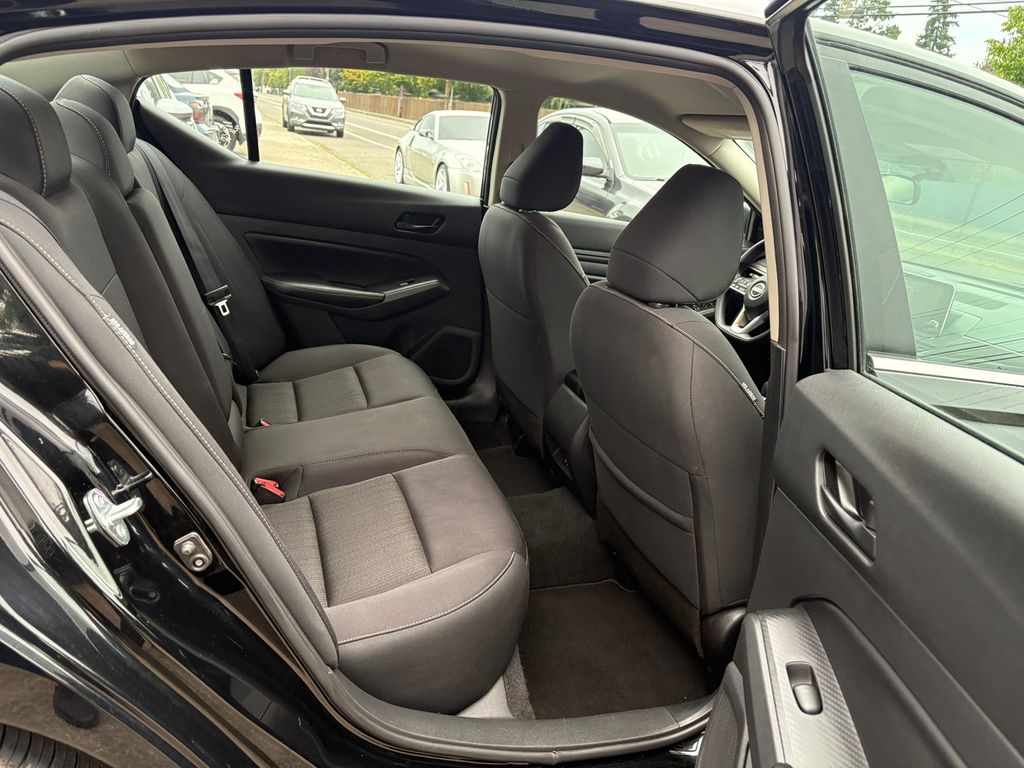 2024 Nissan Altima 2.5 SV photo 30
