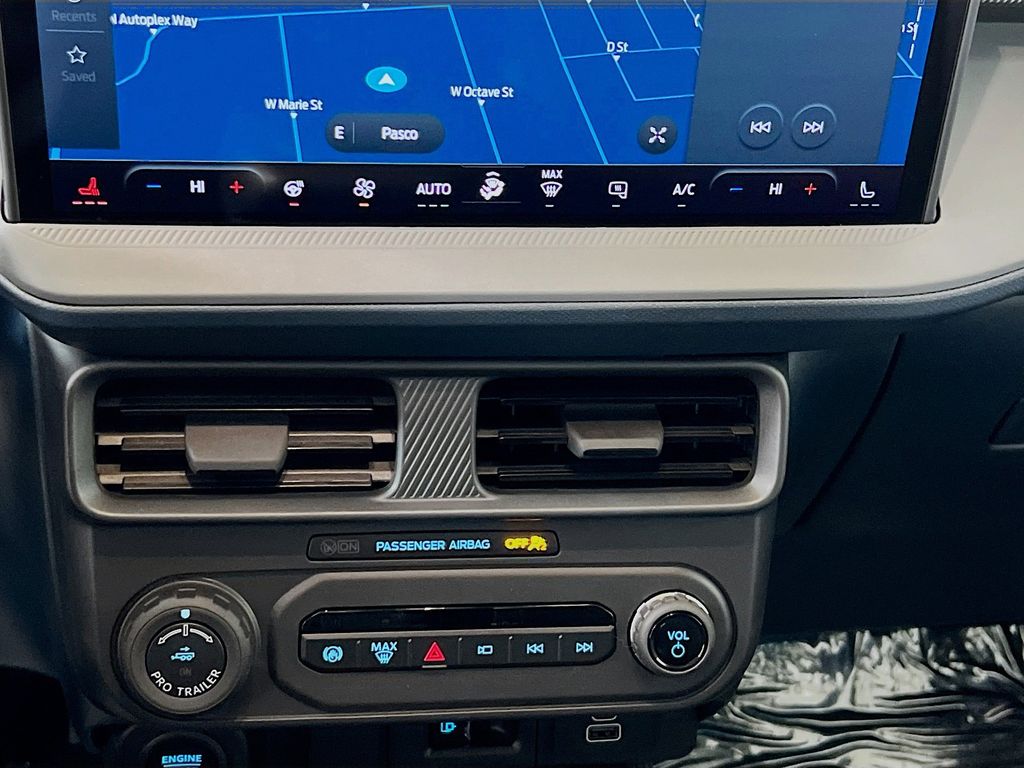 2025 Ford Maverick Lariat photo 3