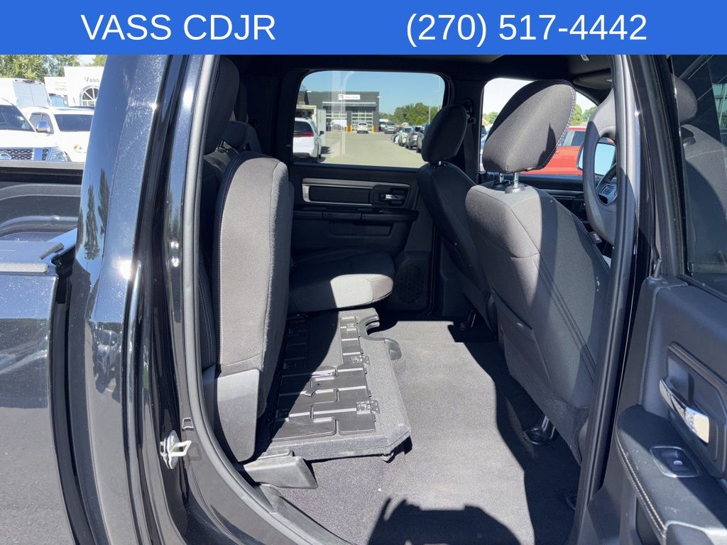 2023 Ram 1500 SLT photo 26