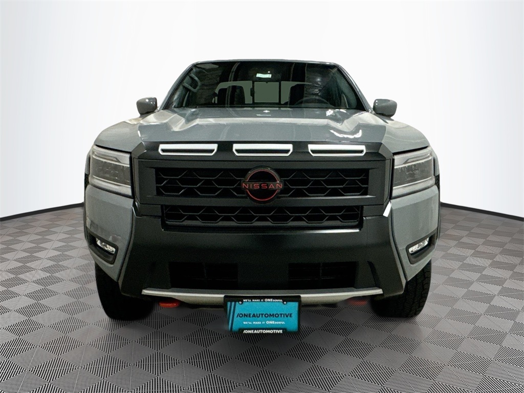 2025 Nissan Frontier PRO-4X photo 3