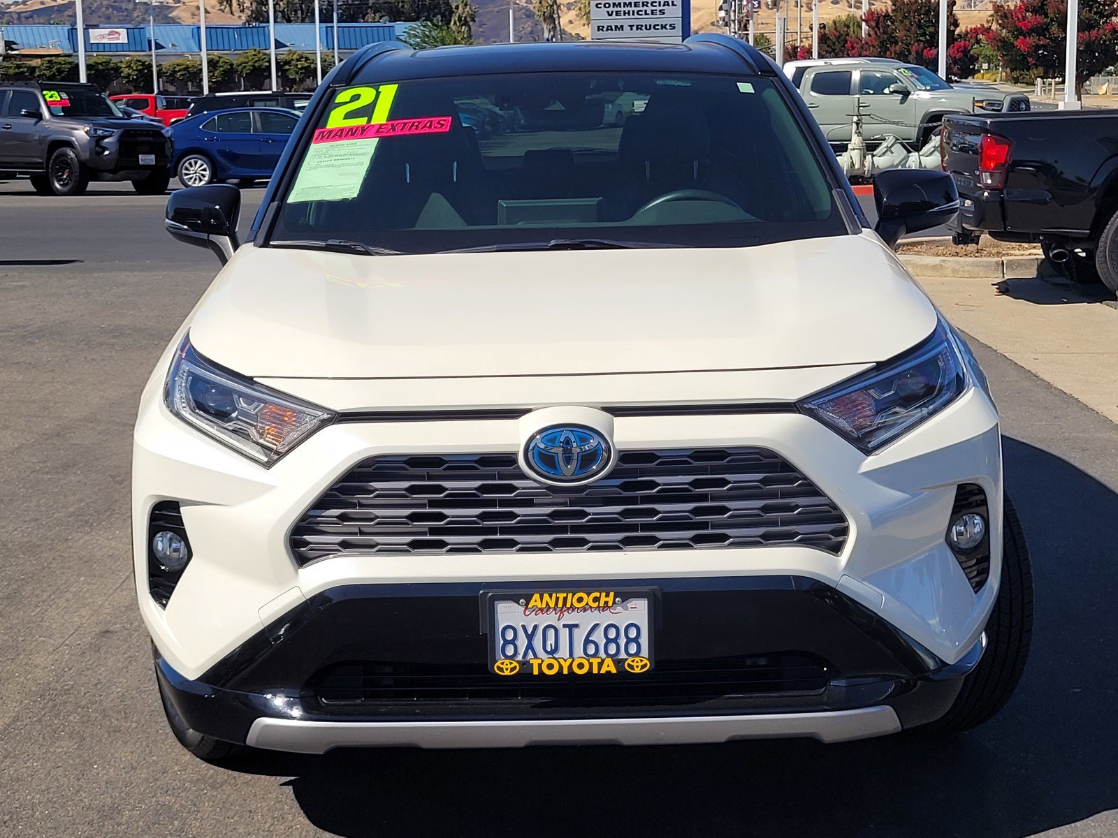 2021 Toyota RAV4 Hybrid XSE photo 2