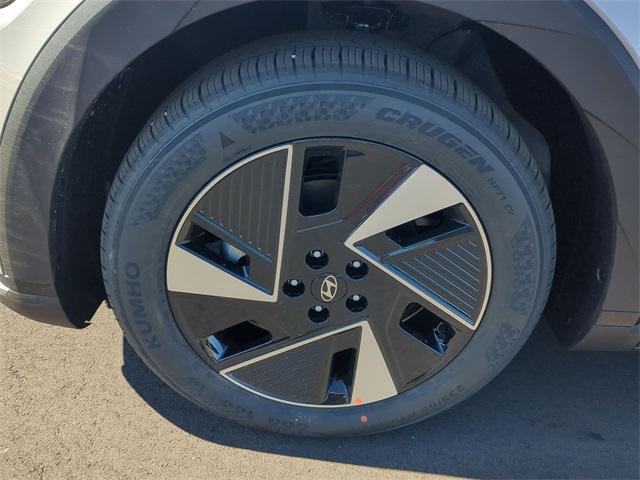 2025 Hyundai Ioniq 5 SE photo 10