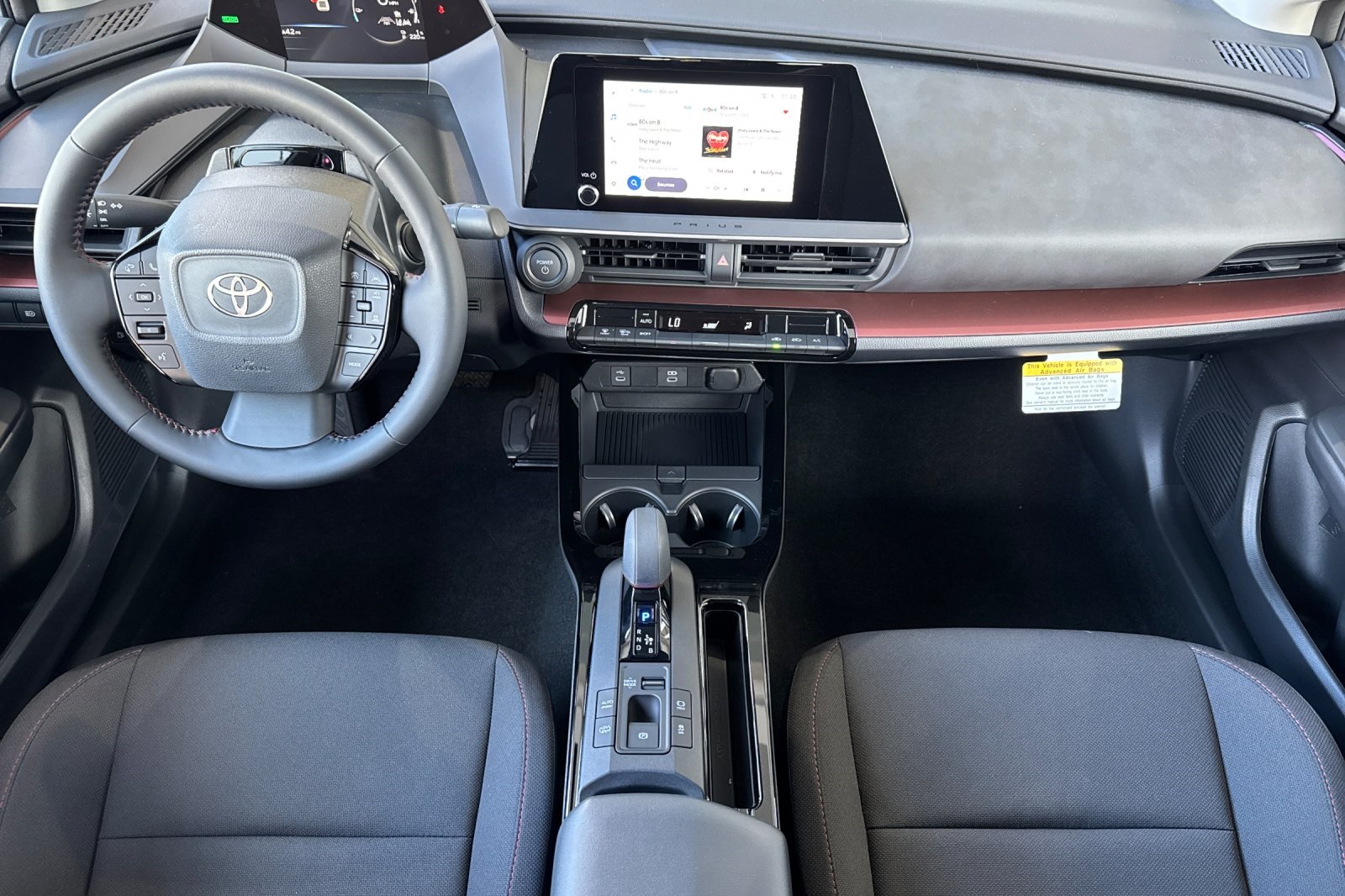 2026 Toyota Prius Plug-in Hybrid SE photo 4