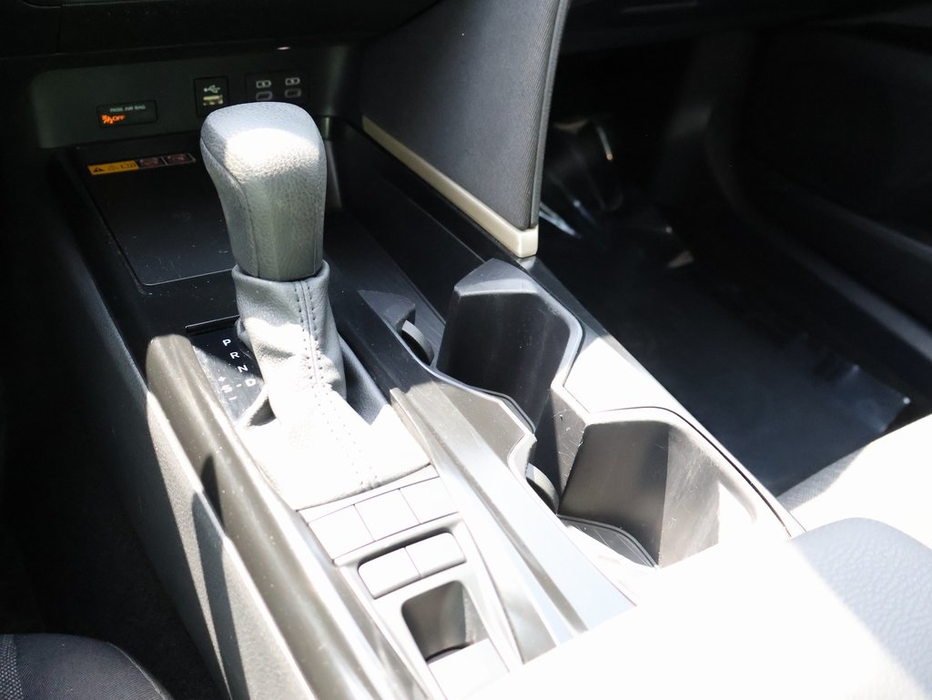 2025 Toyota Camry LE photo 37