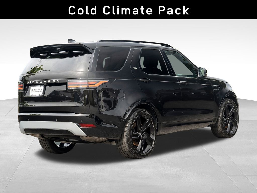 2024 Land Rover Discovery Metropolitan Edition photo 2