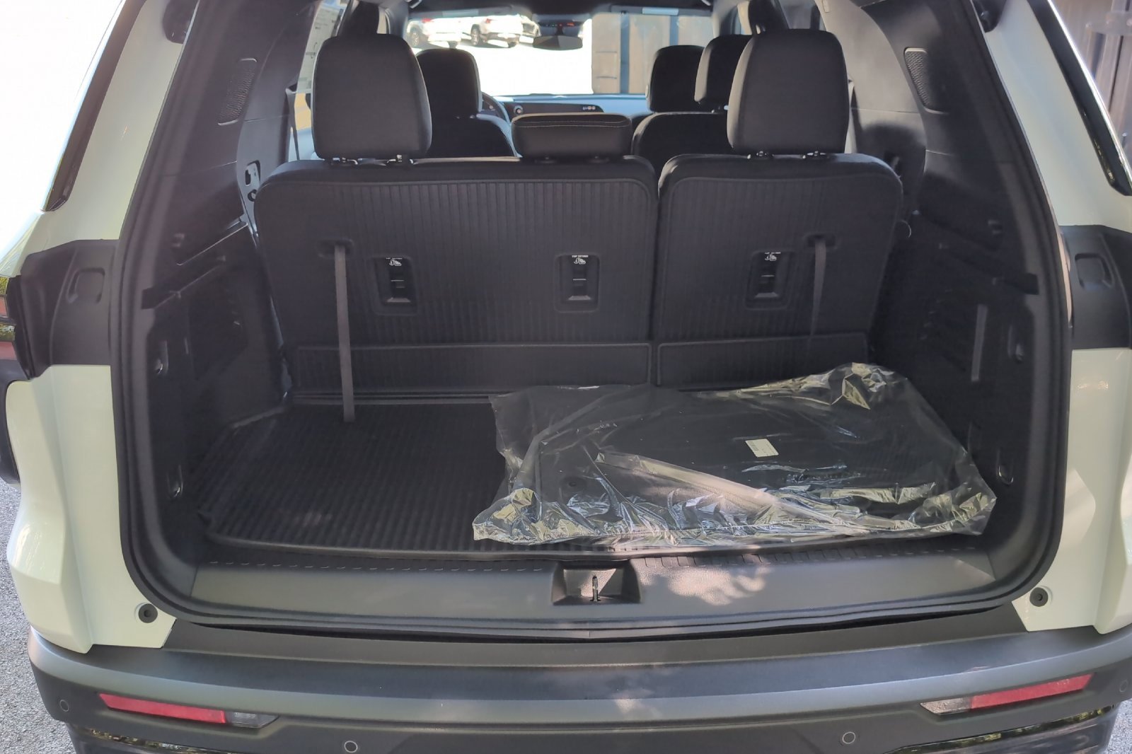 2026 Chevrolet Traverse photo 16