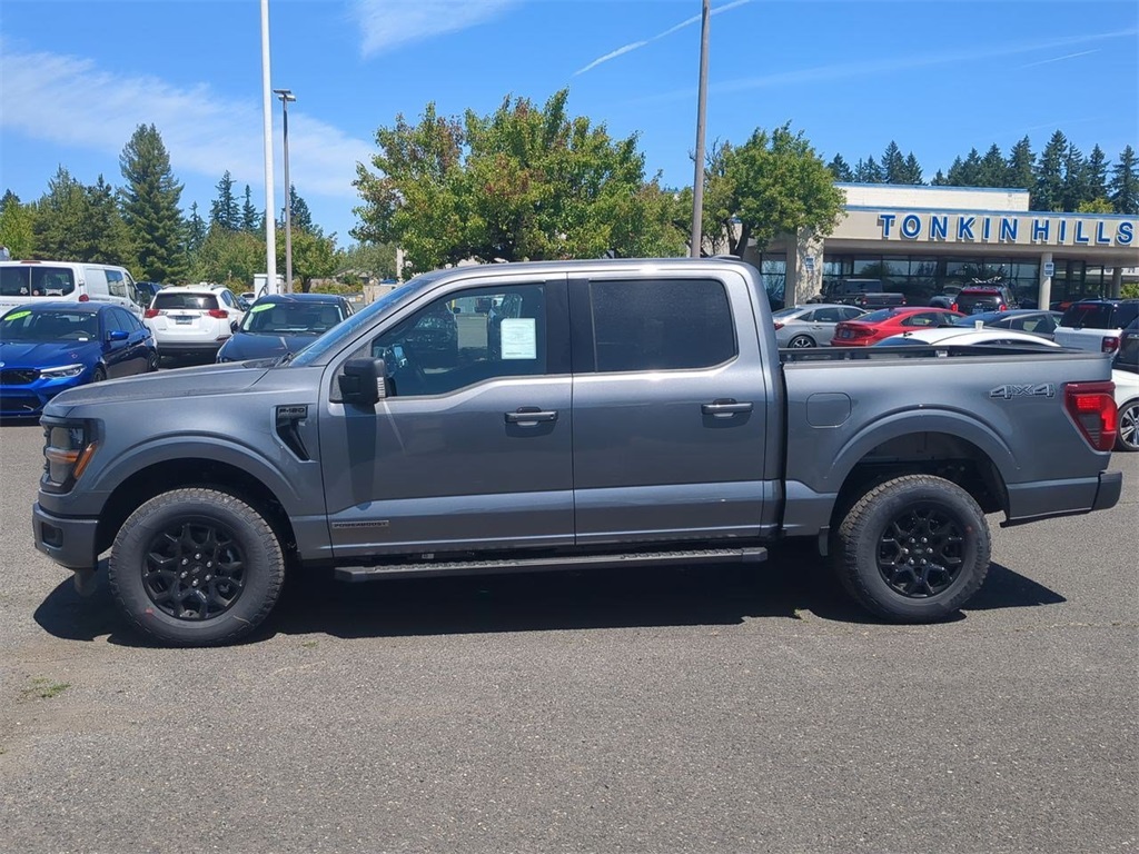 2025 Ford F-150 XLT photo 3