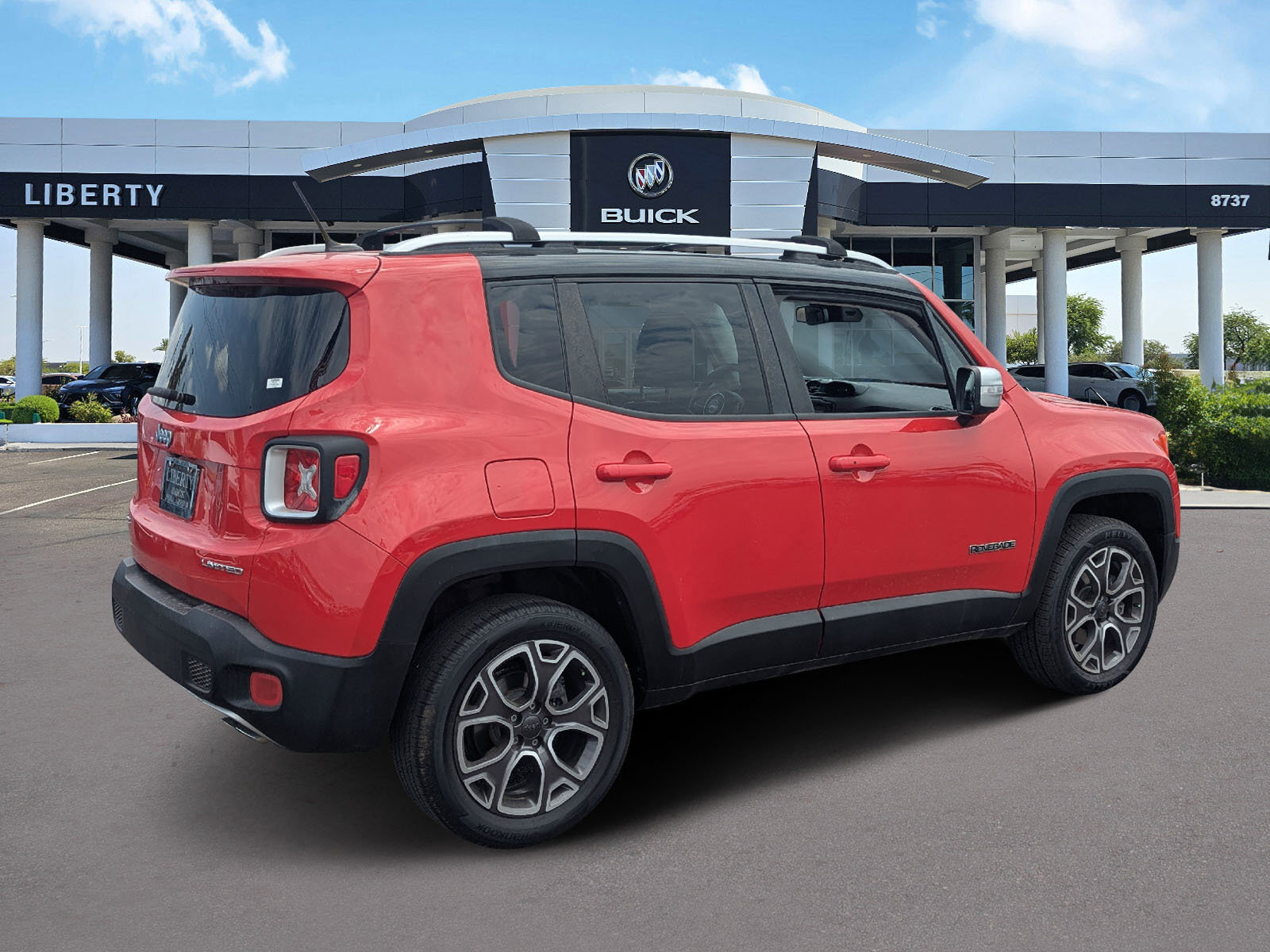 2016 Jeep Renegade Limited photo 2