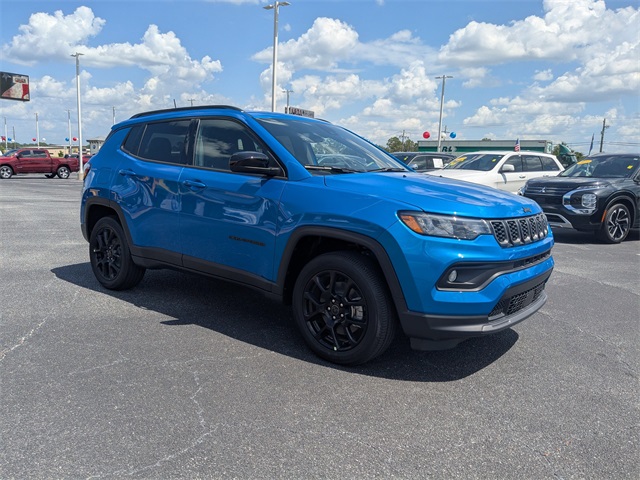 2025 Jeep Compass Latitude photo 2