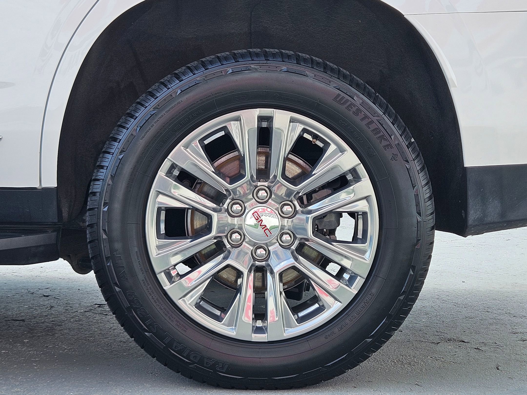 2023 Gmc Yukon Denali photo 26