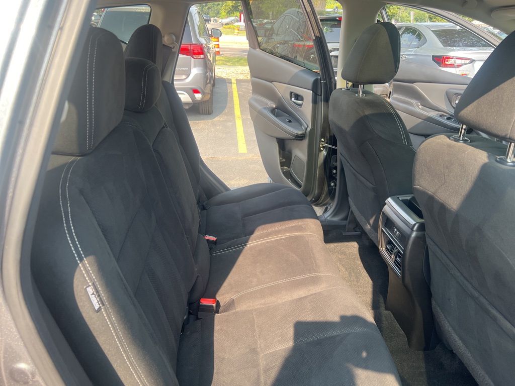 2019 Nissan Murano SV photo 9