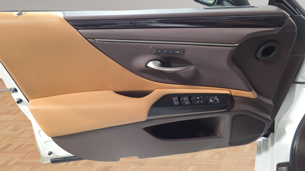 2021 Lexus ES 350 photo 7